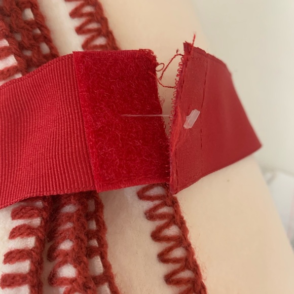 NWT SEARS WHOLE HOME COLLECTION EMBROIDERED FLEECE FALL THROW - 50”x 70” - Picture 6 of 7